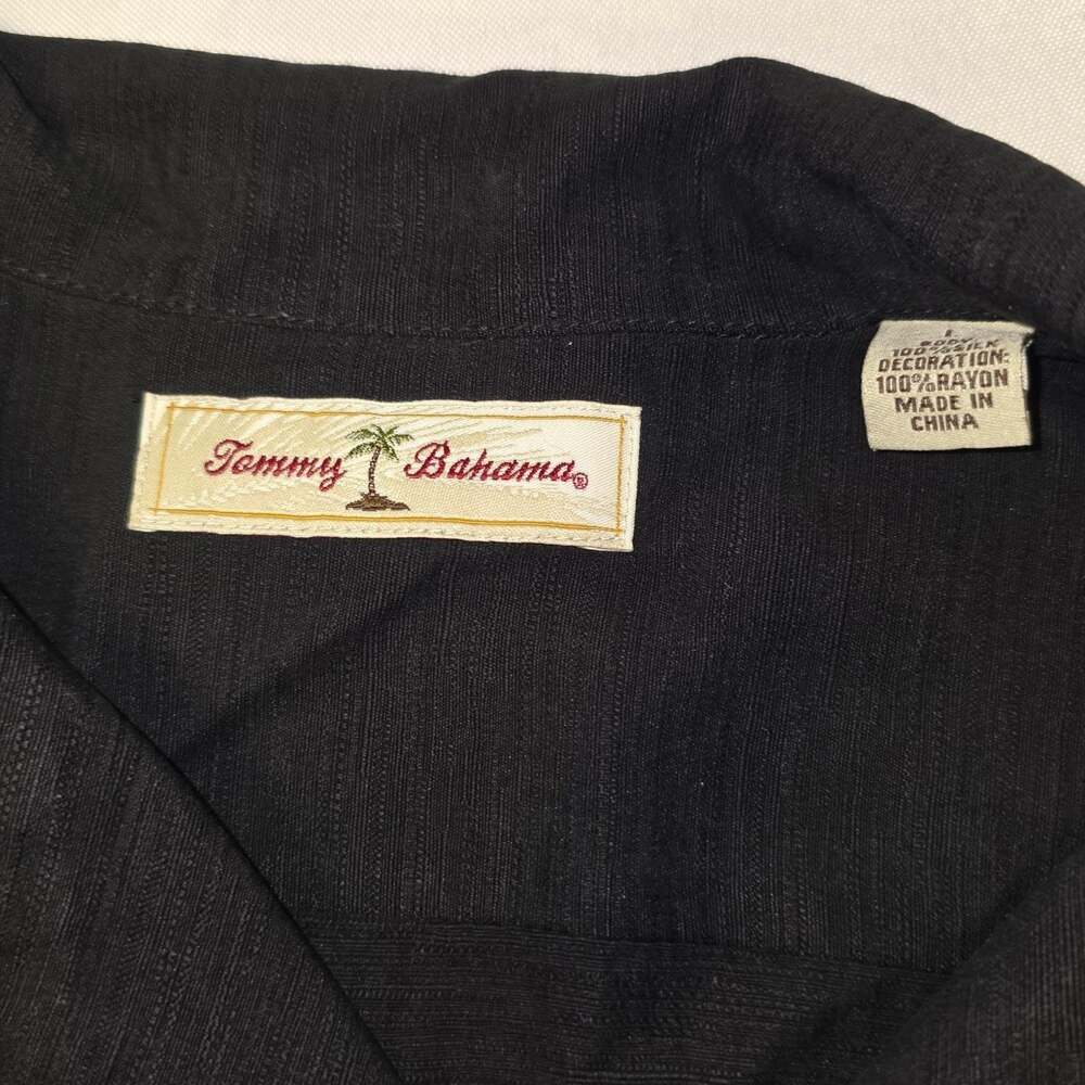 Tommy Bahama Men's Black 'Wine a Little' embroidered shirt large - Picture 3 of 10